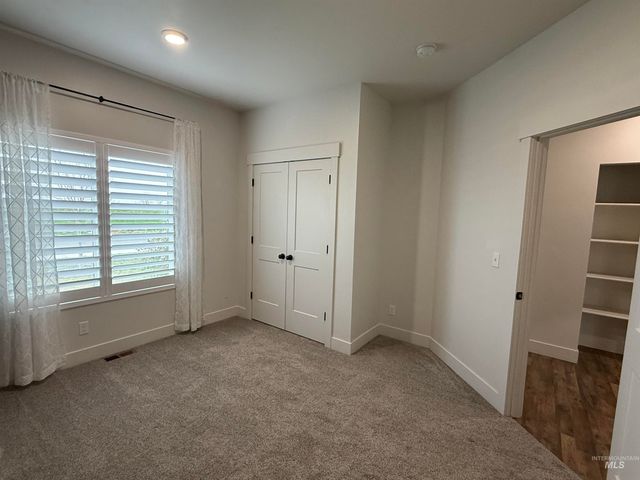 1011 Thunder Mountain St, Kimberly, ID 83341