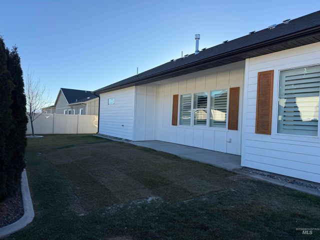 1011 Thunder Mountain St, Kimberly, ID 83341