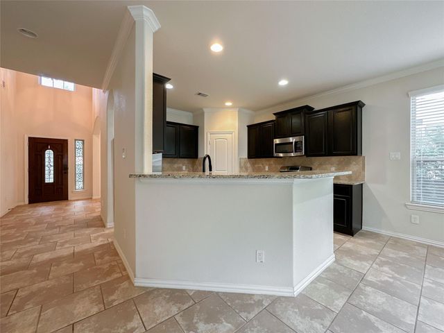 110 S Sawbridge Circle, Spring, TX 77389