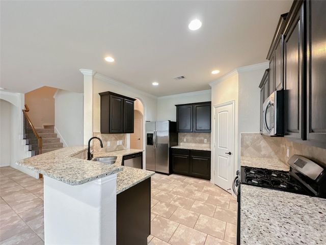 110 S Sawbridge Circle, Spring, TX 77389