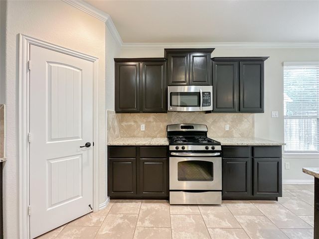 110 S Sawbridge Circle, Spring, TX 77389