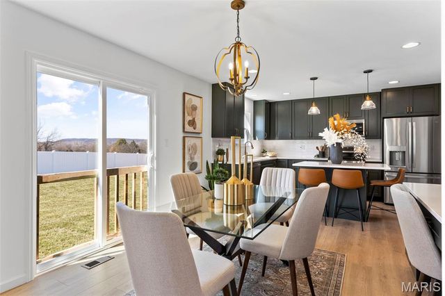 2 Sterling at River Bluffs Manors, Florissant, MO 63031