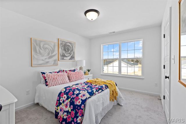 2 Sterling at River Bluffs Manors, Florissant, MO 63031