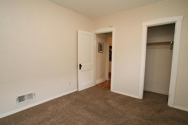 906 Benton Avenue, Janesville, WI 53545