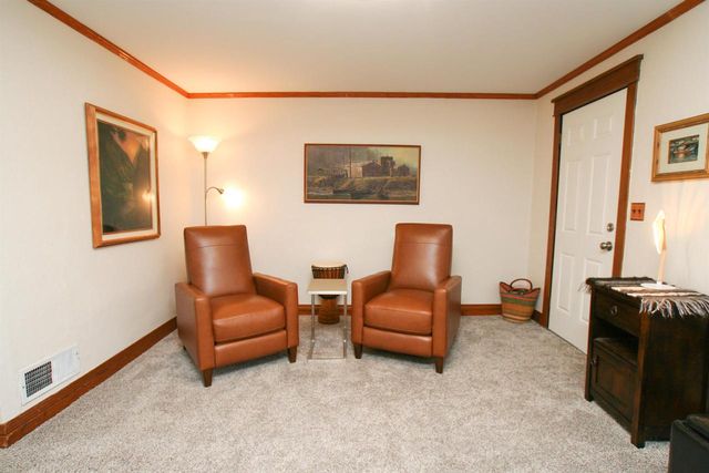 906 Benton Avenue, Janesville, WI 53545