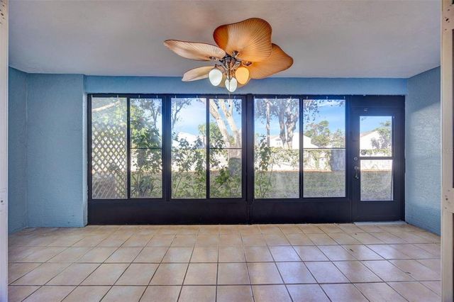 4239 BRENTWOOD PARK CIRCLE, Tampa, FL 33624