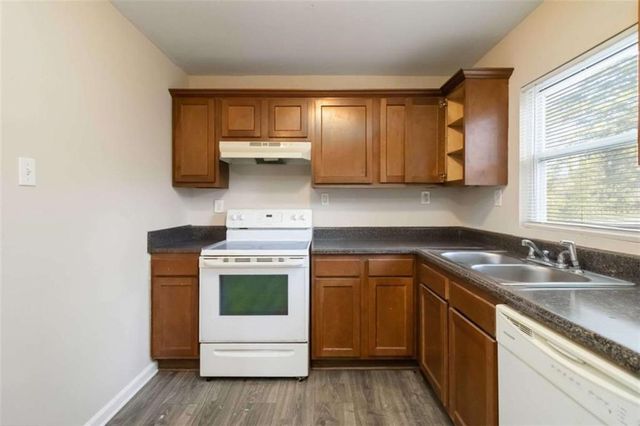 2361 Swallow SE Circle, Atlanta, GA 30315