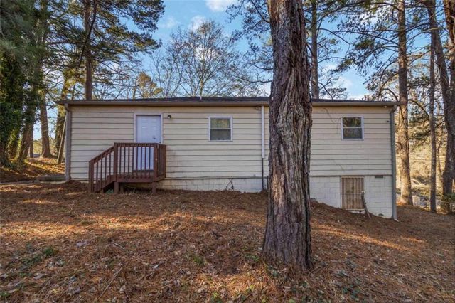 2361 Swallow SE Circle, Atlanta, GA 30315