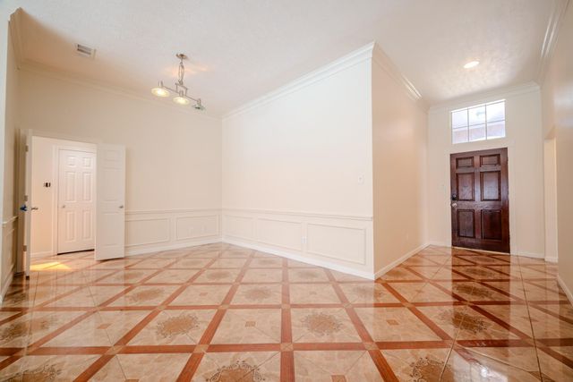 1411 Clear Valley Drive, Houston, TX 77014