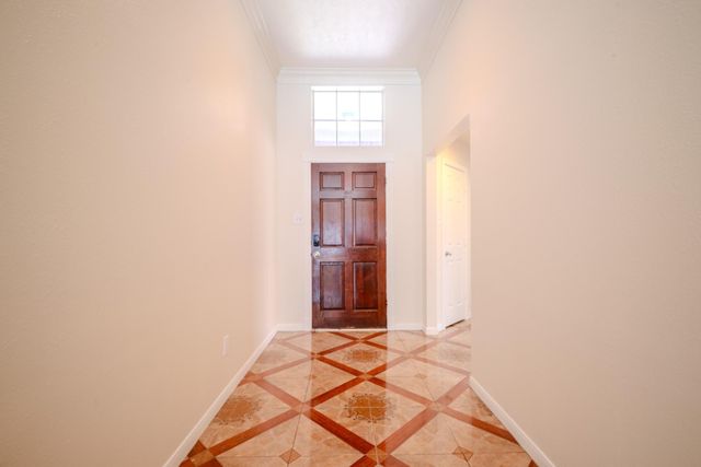 1411 Clear Valley Drive, Houston, TX 77014