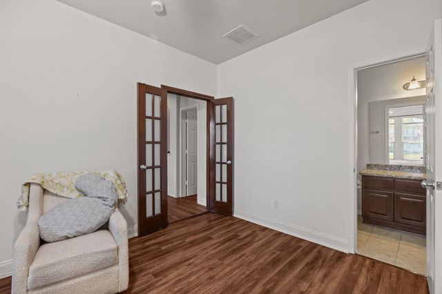 2414 Lakeway Drive, Friendswood, TX 77546