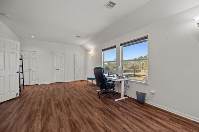 2414 Lakeway Drive, Friendswood, TX 77546