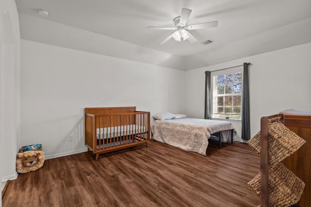 2414 Lakeway Drive, Friendswood, TX 77546