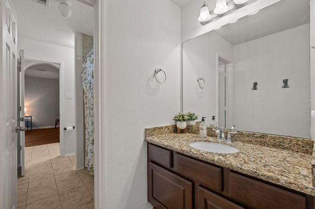 2414 Lakeway Drive, Friendswood, TX 77546