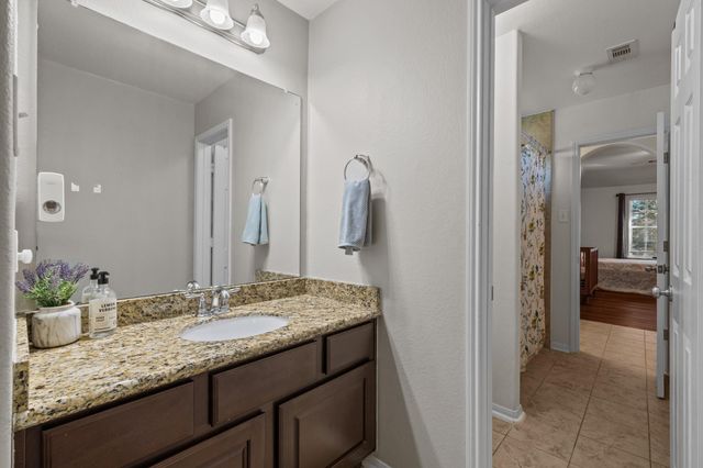 2414 Lakeway Drive, Friendswood, TX 77546