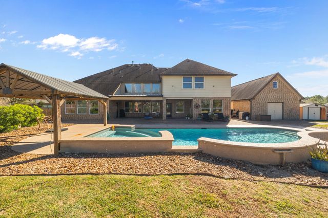 2414 Lakeway Drive, Friendswood, TX 77546