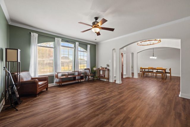 2414 Lakeway Drive, Friendswood, TX 77546