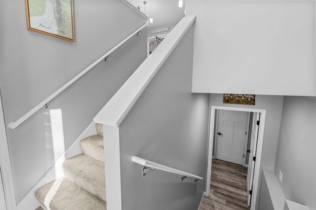 1572 Burg Avenue, Saint Paul, MN 55119