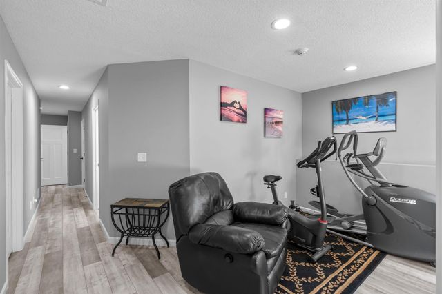 1572 Burg Avenue, Saint Paul, MN 55119