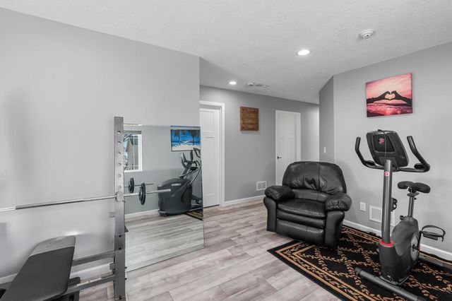 1572 Burg Avenue, Saint Paul, MN 55119