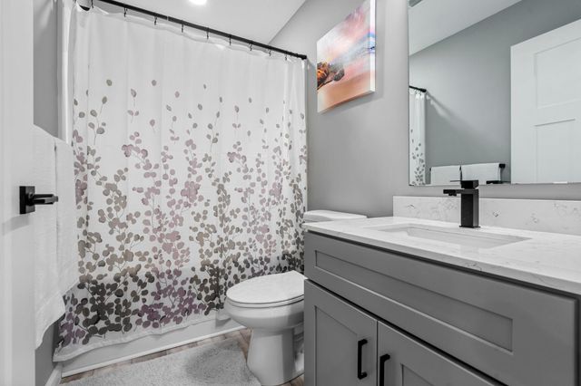 1572 Burg Avenue, Saint Paul, MN 55119