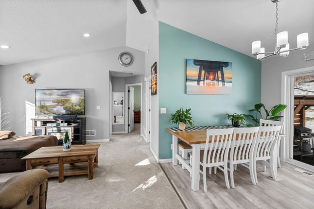 1572 Burg Avenue, Saint Paul, MN 55119