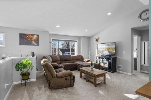 1572 Burg Avenue, Saint Paul, MN 55119