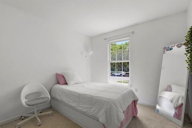 196 Raymond Rd, Plymouth, MA 02360