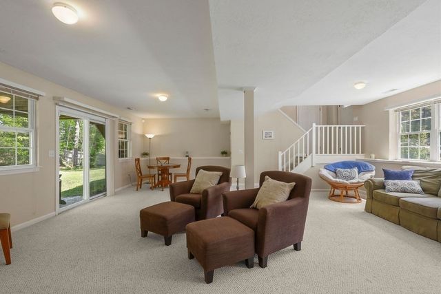 196 Raymond Rd, Plymouth, MA 02360
