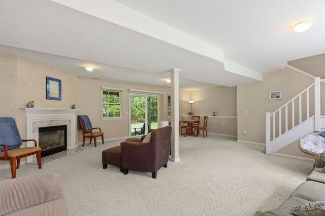 196 Raymond Rd, Plymouth, MA 02360