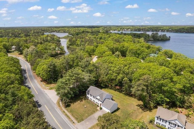 196 Raymond Rd, Plymouth, MA 02360