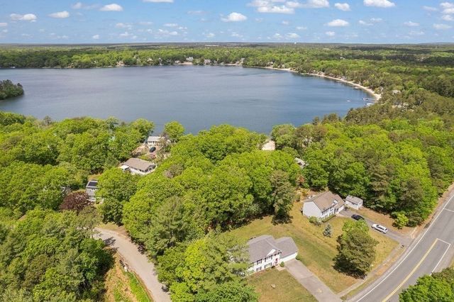 196 Raymond Rd, Plymouth, MA 02360
