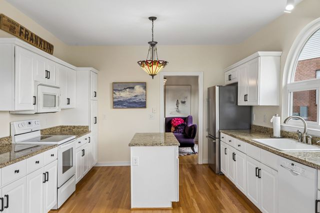 1024 N Clubhouse Ct, Franklin, TN 37067