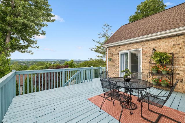 1024 N Clubhouse Ct, Franklin, TN 37067