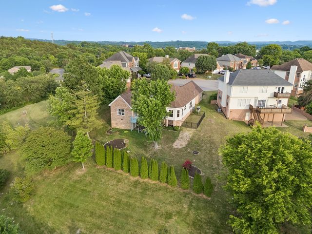 1024 N Clubhouse Ct, Franklin, TN 37067