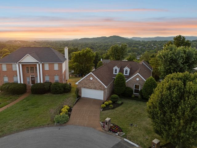 1024 N Clubhouse Ct, Franklin, TN 37067