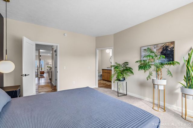 593 W Webster Avenue, Muskegon, MI 49440