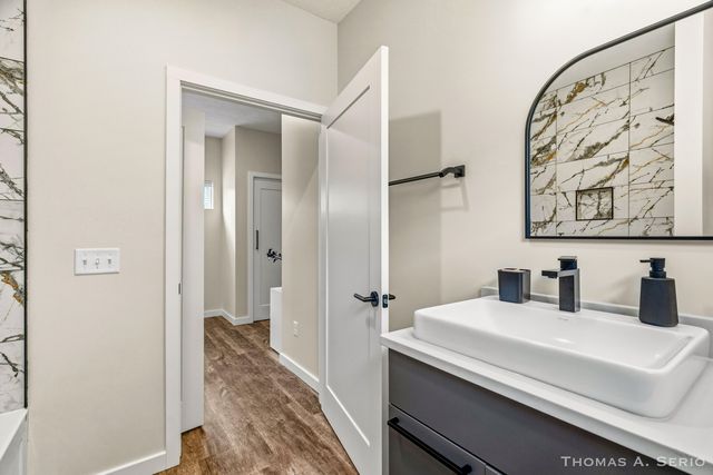 593 W Webster Avenue, Muskegon, MI 49440