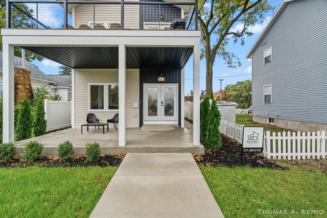 593 W Webster Avenue, Muskegon, MI 49440