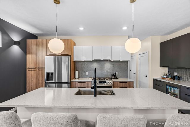 593 W Webster Avenue, Muskegon, MI 49440