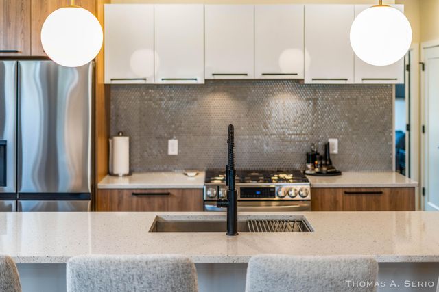 593 W Webster Avenue, Muskegon, MI 49440