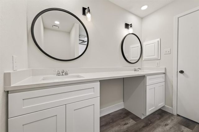 2106 Endicott Lane, Sugar Land, TX 77478