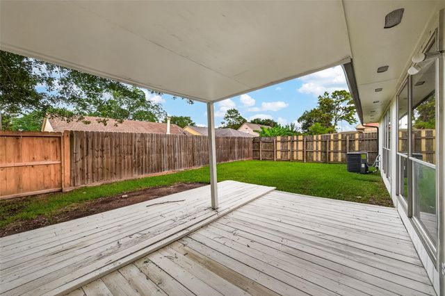 2106 Endicott Lane, Sugar Land, TX 77478