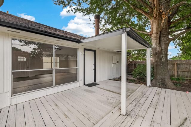 2106 Endicott Lane, Sugar Land, TX 77478
