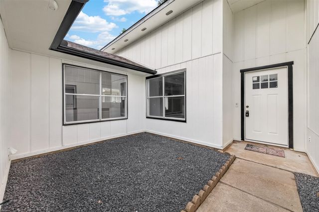 2106 Endicott Lane, Sugar Land, TX 77478