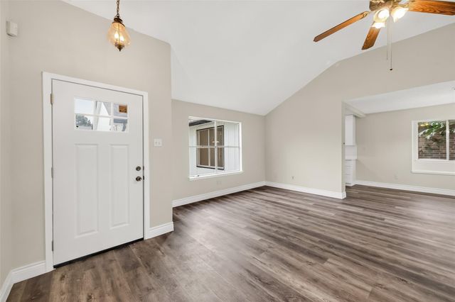 2106 Endicott Lane, Sugar Land, TX 77478