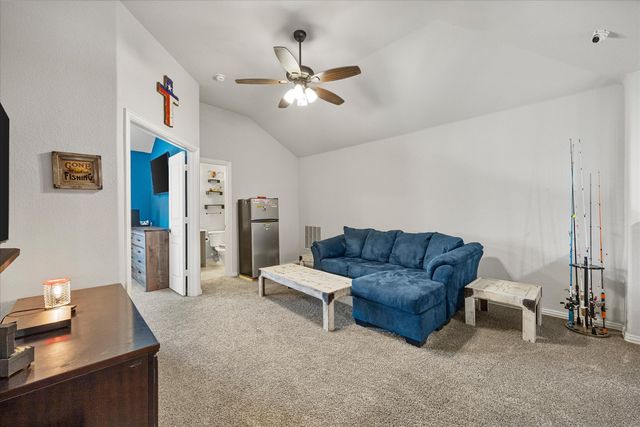 1129 Marigold Drive, Burleson, TX 76028