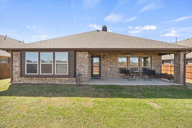 1129 Marigold Drive, Burleson, TX 76028