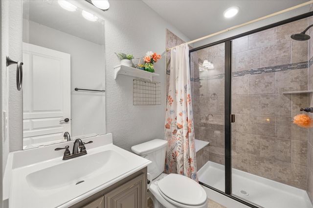 1129 Marigold Drive, Burleson, TX 76028