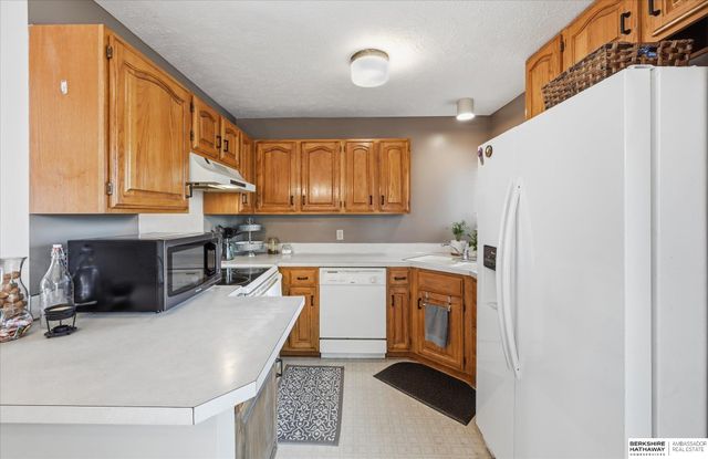 7006 Audrey Street, Omaha, NE 68138